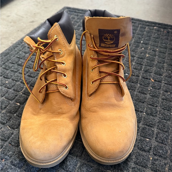Timberlands - Picture 2 of 10